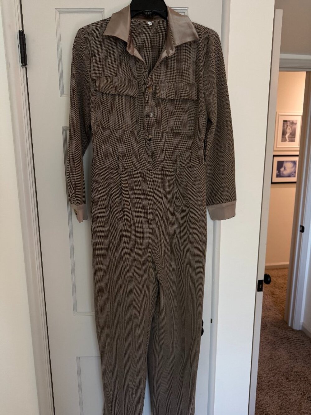 Long sleeved jumpsuit houndstooth